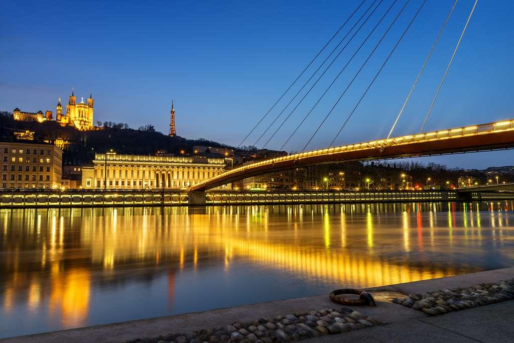 The Originals Boutique, Hotel Terminus, Bourg-En-Bresse Gare Ngoại thất bức ảnh